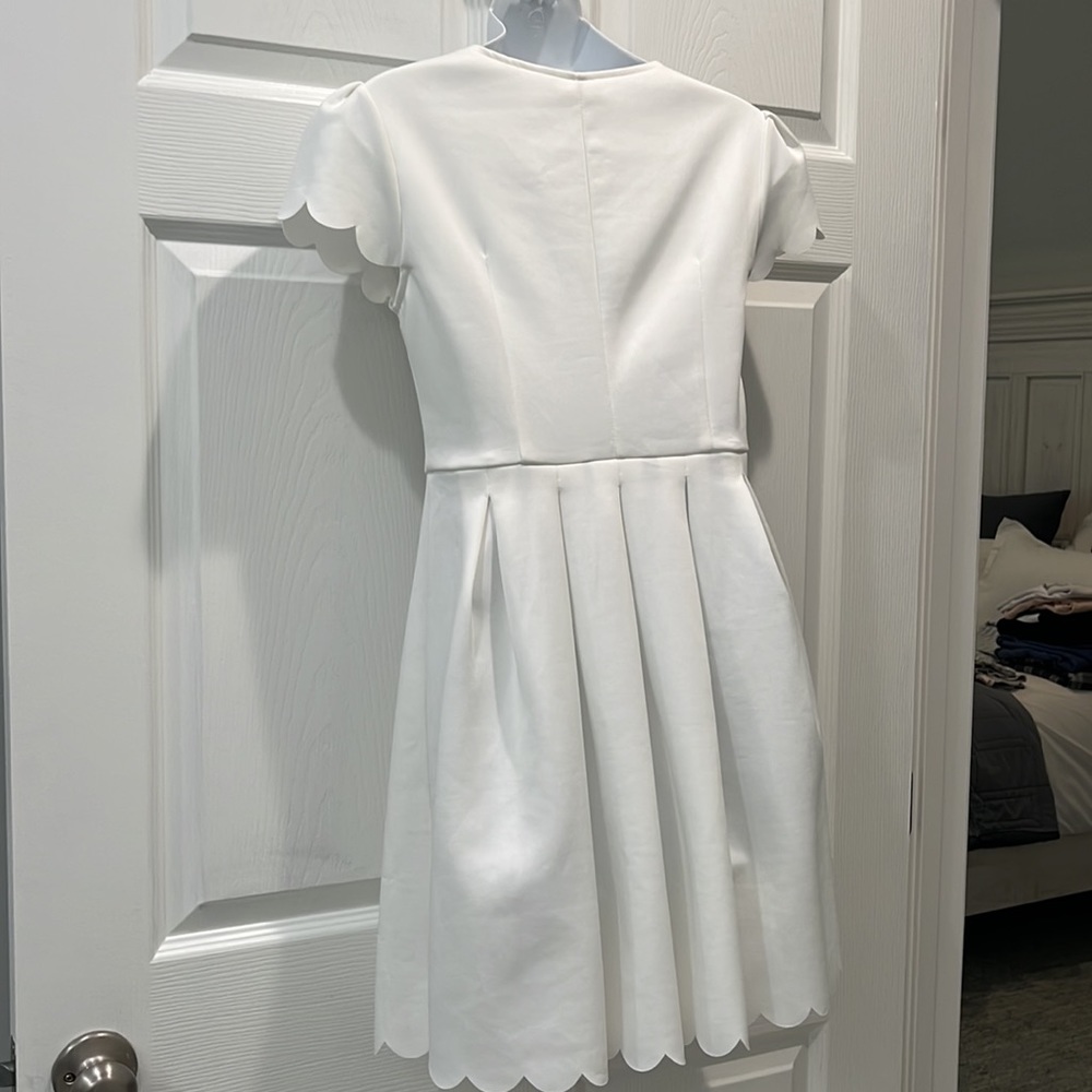 NWOT White Scallop Hem Dress - Picture 6 of 7